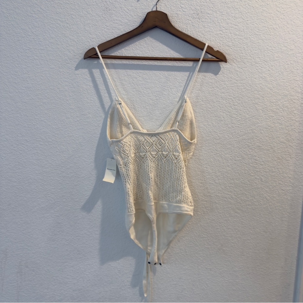 Abercrombie- NWT Crochet Halter Bodysuit - Small - Picture 6 of 8